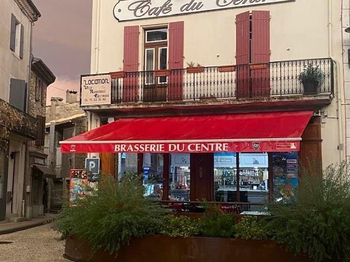 Le Café du Centre à Bourdeaux - 5